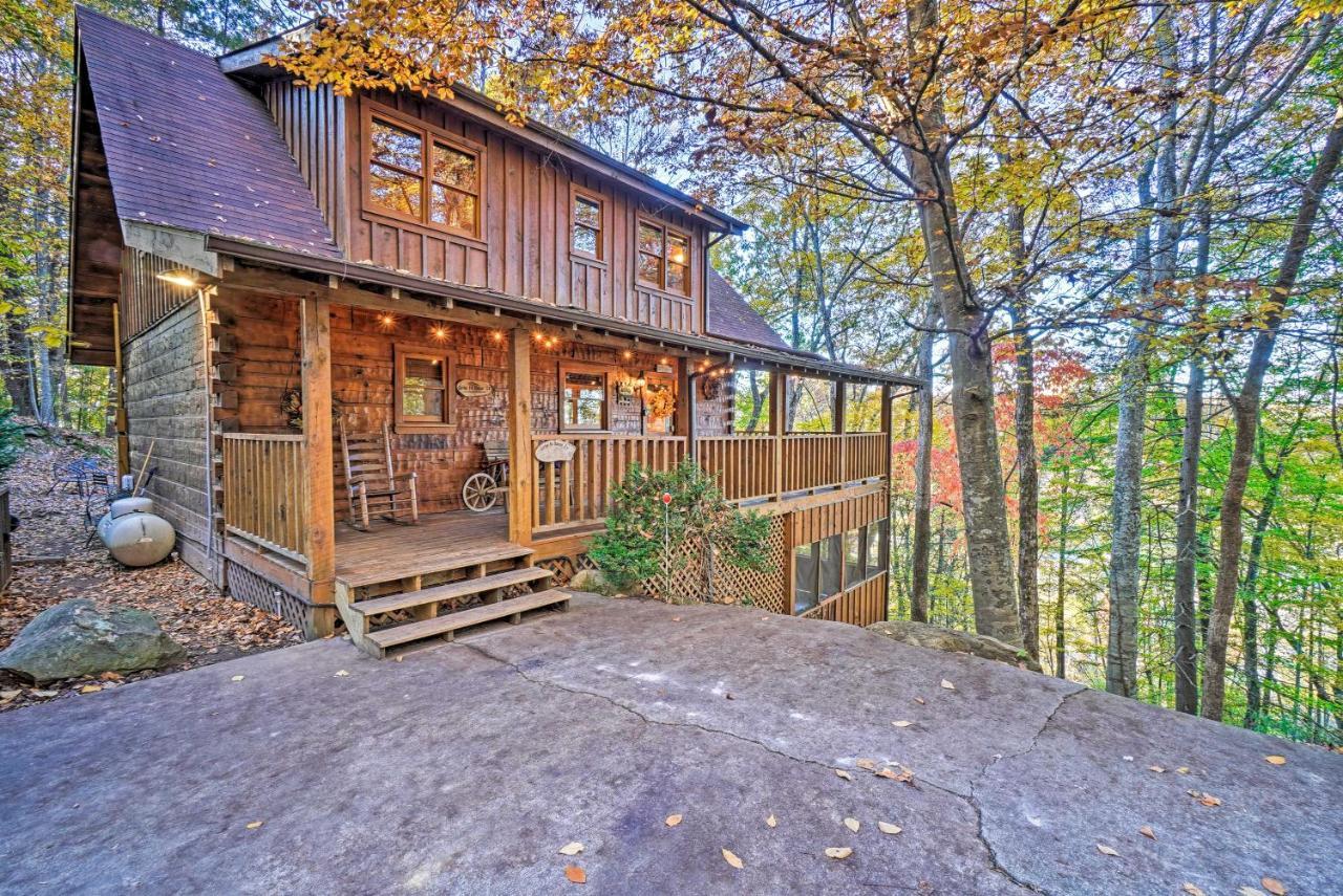 Grin N Bear It Cabin With Hot Tub And Fire Pit! Pigeon Forge Dış mekan fotoğraf