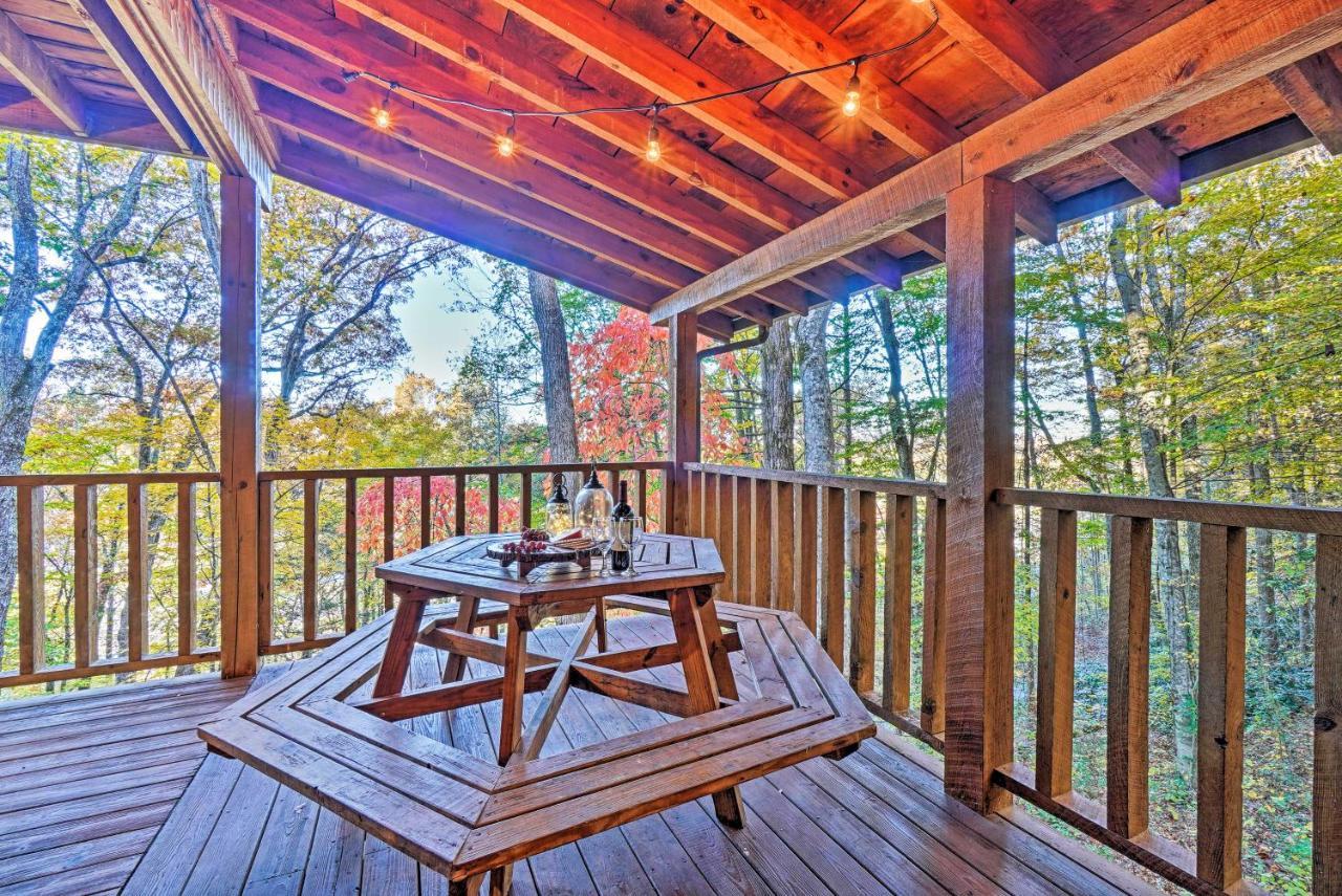 Grin N Bear It Cabin With Hot Tub And Fire Pit! Pigeon Forge Dış mekan fotoğraf